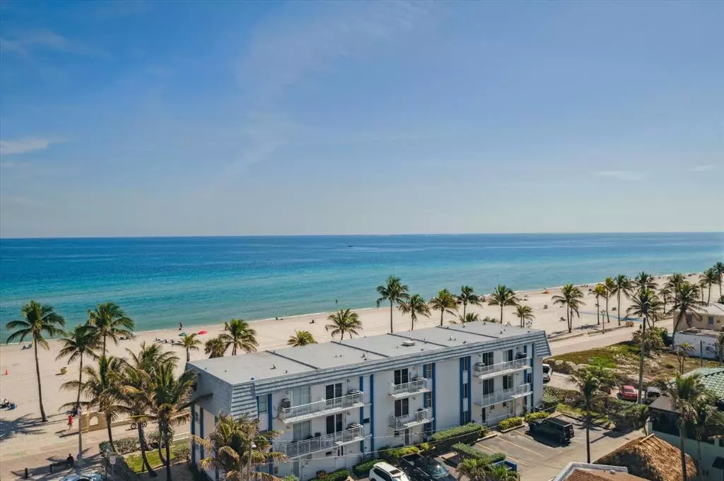 Hollywood, FL 33019,320 S Surf Rd #PENTHOUSE