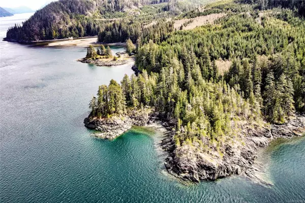 0 Humpback Bay, Sayward, BC V0P 1R0