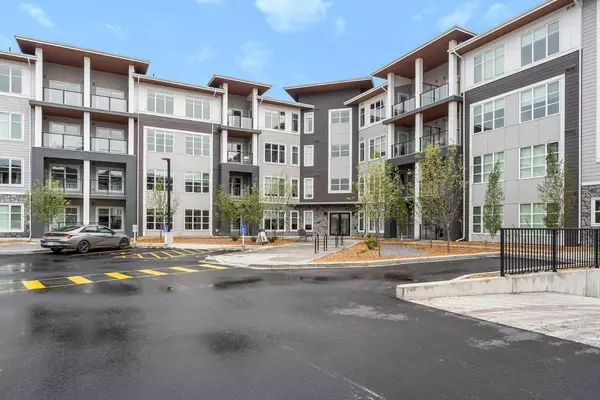 Calgary, AB T3J 5N9,681 Savanna BLVD NE #1201
