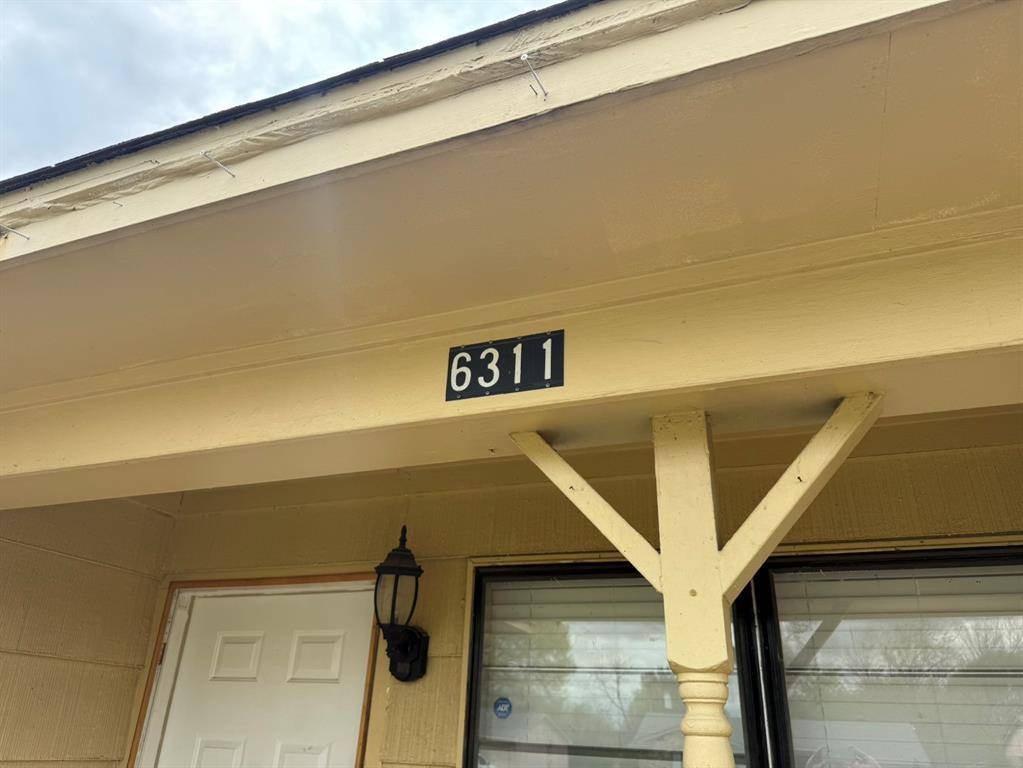 Dallas, TX 75241,6311 Silvery Moon Drive