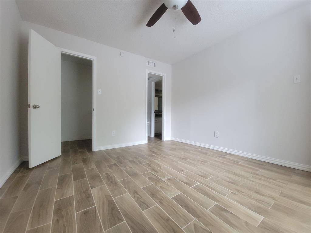 Dallas, TX 75236,4651 Country Creek Drive #1115