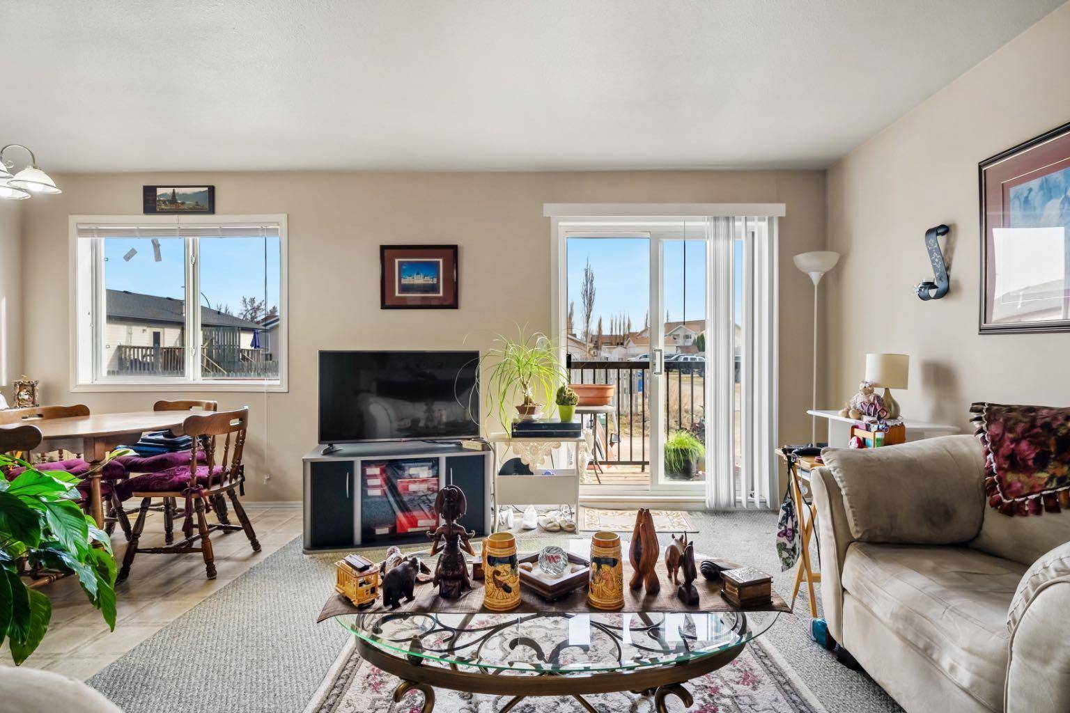 Innisfail, AB T4G1X9,4607 46 ST #4