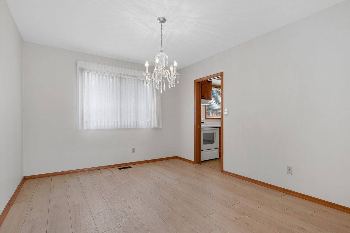 Hamilton, ON L9C 2P7,6 Talisman CT