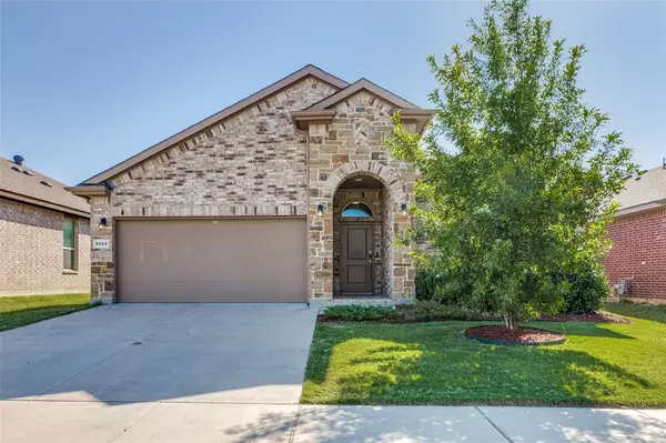 9020 Sycamore Leaf Drive, Fort Worth, TX 76179