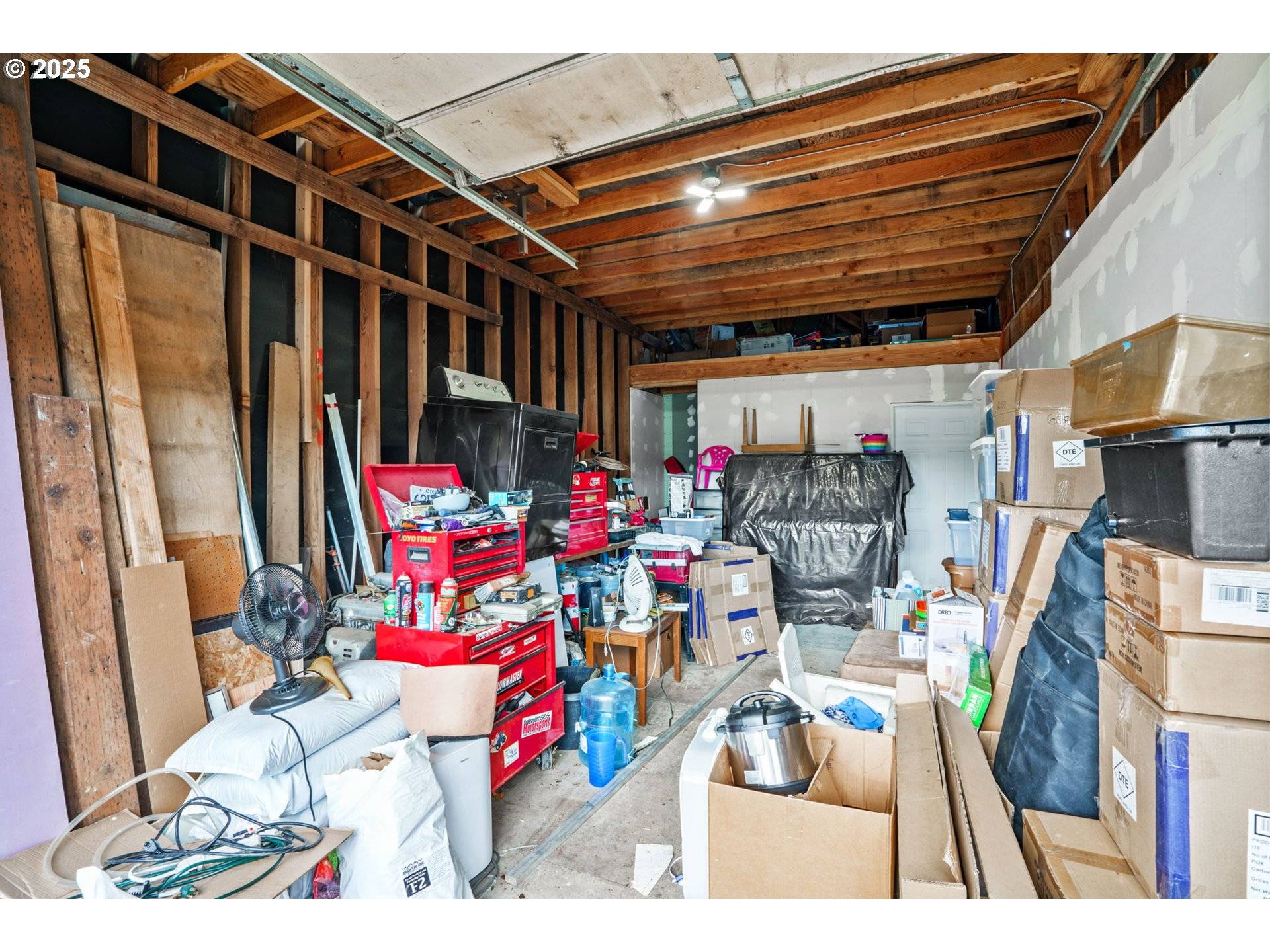 Eugene, OR 97402,185 N SENECA RD