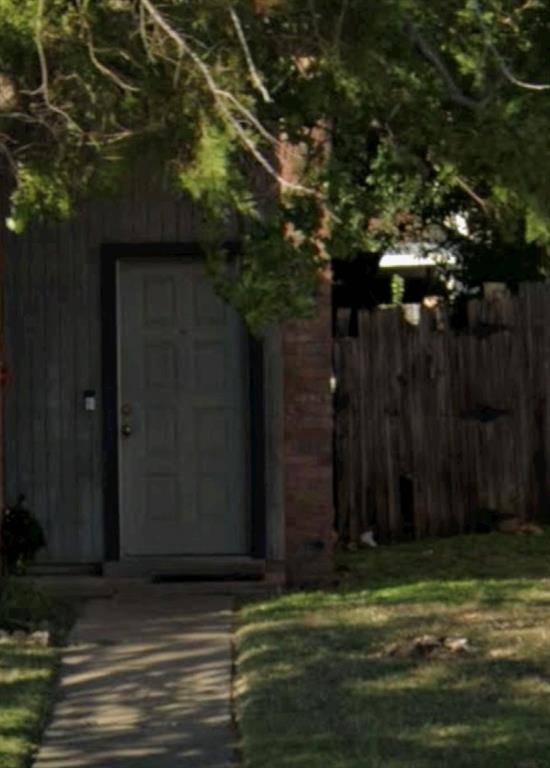 Grand Prairie, TX 75052,402 W Warrior Trail