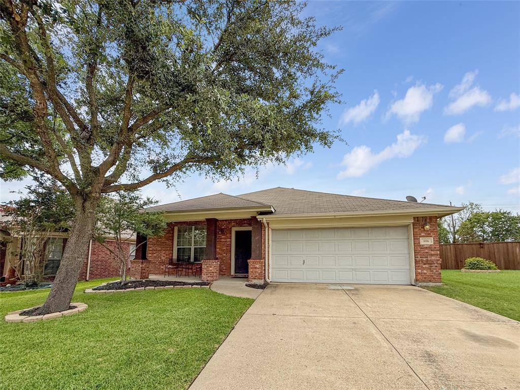 606 Sourwood Lane, Fate, TX 75087