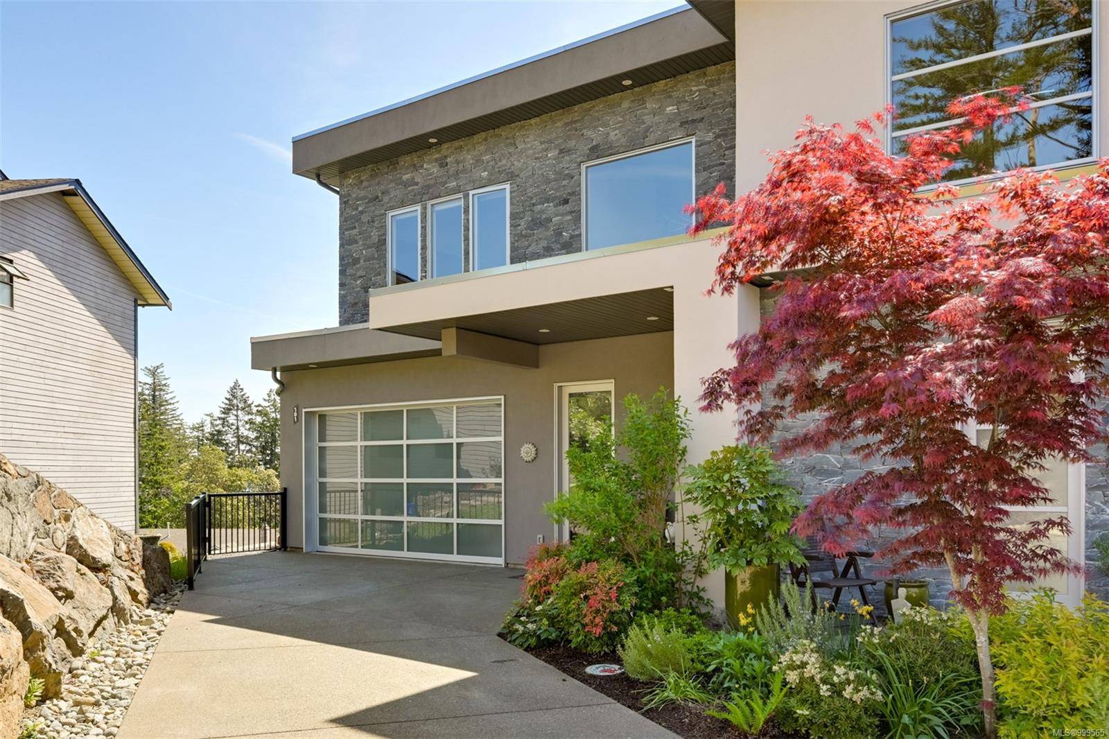 539 Delora Dr #101, Colwood, BC V9C 0M2