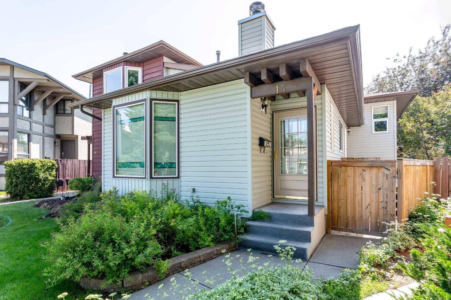 Calgary, AB T2J 5Z6,14 Deermeade Bay Southeast