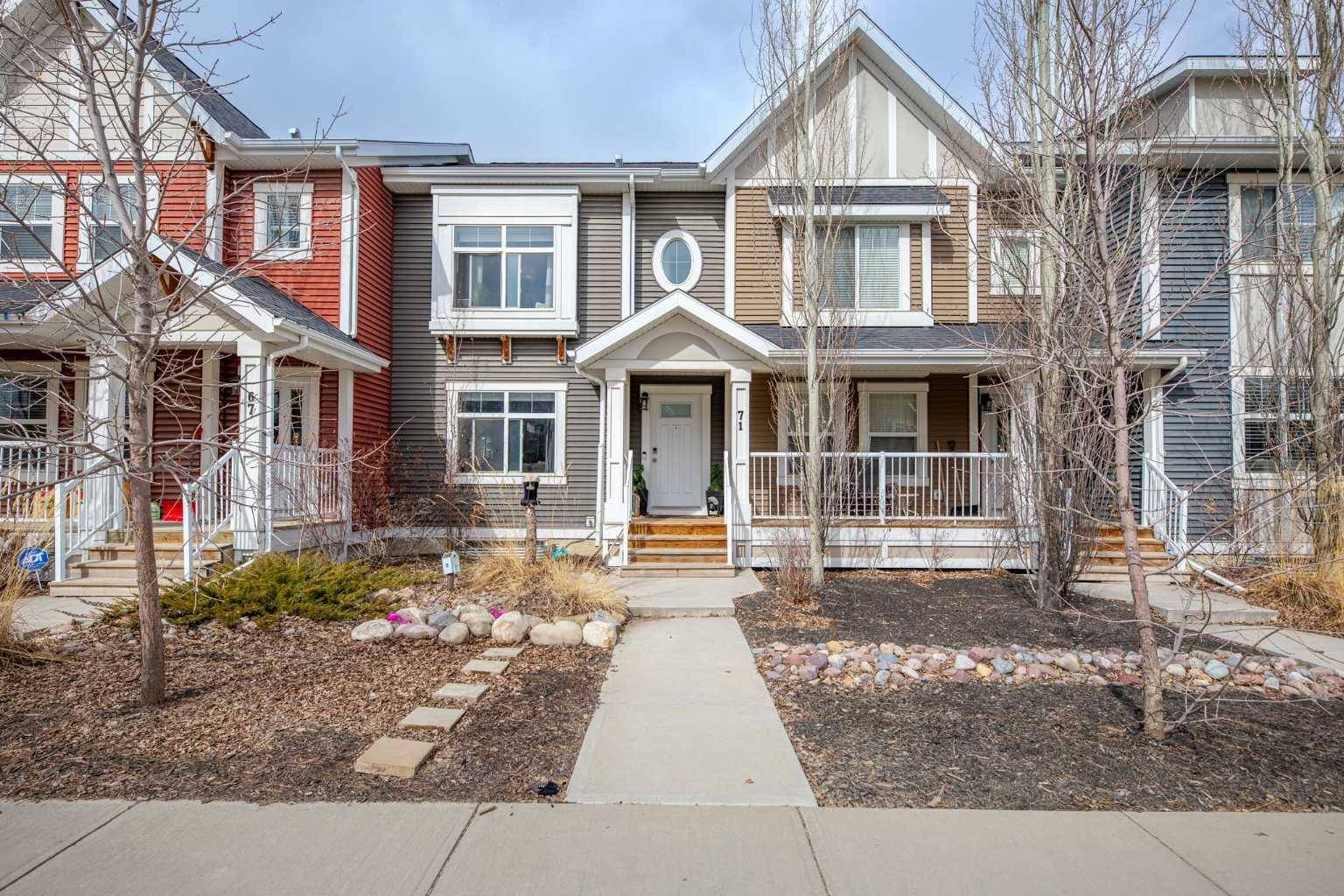 71 Sunset RD, Cochrane, AB T4C 0H4
