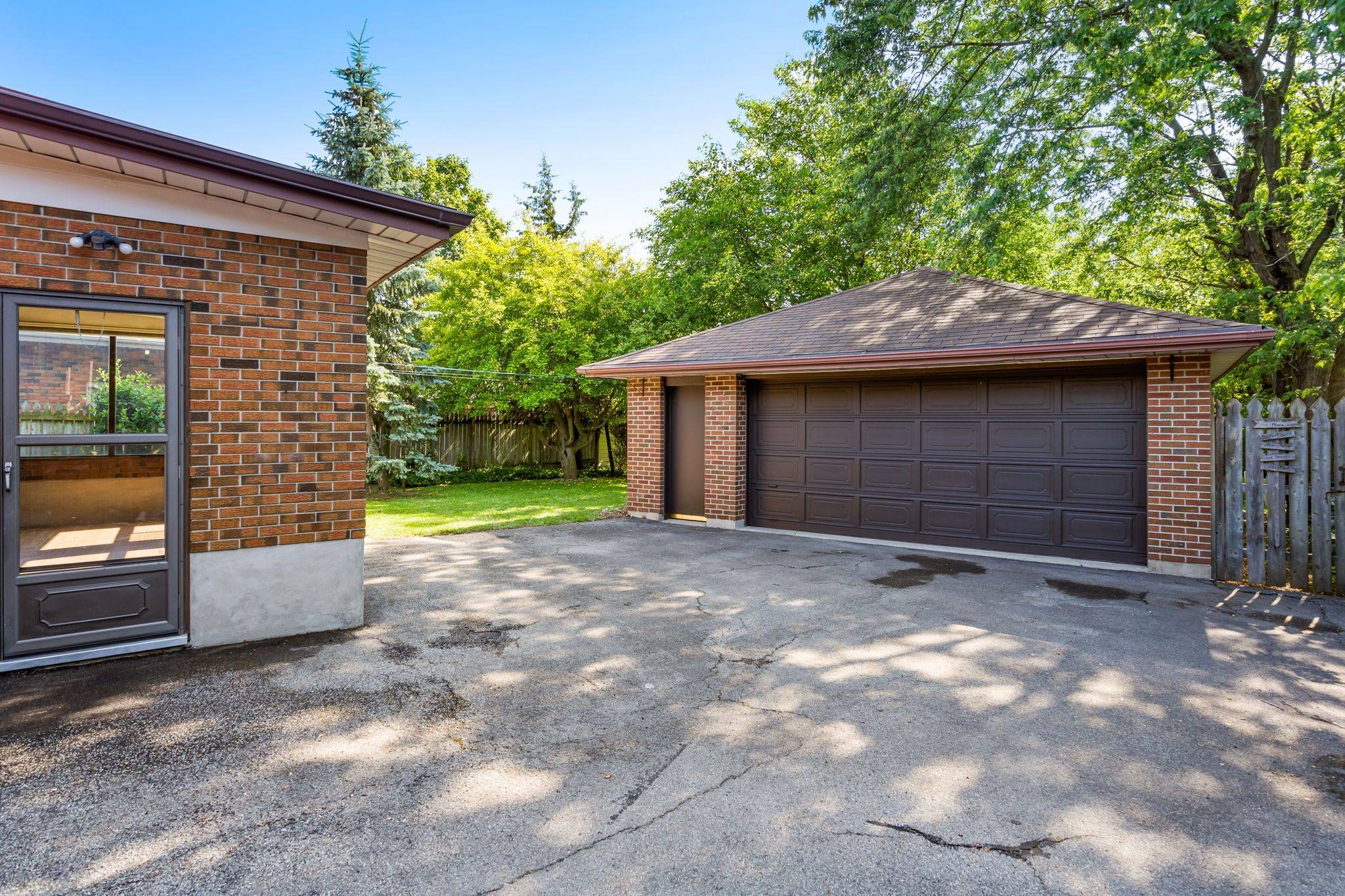 St. Catharines, ON L2S 2T8,127 Louth ST