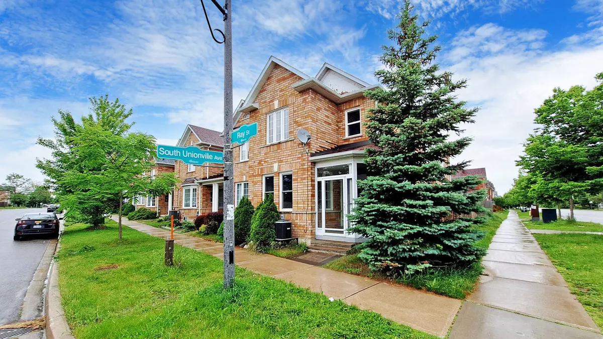 Markham, ON L3R 5X6,1 Ray ST