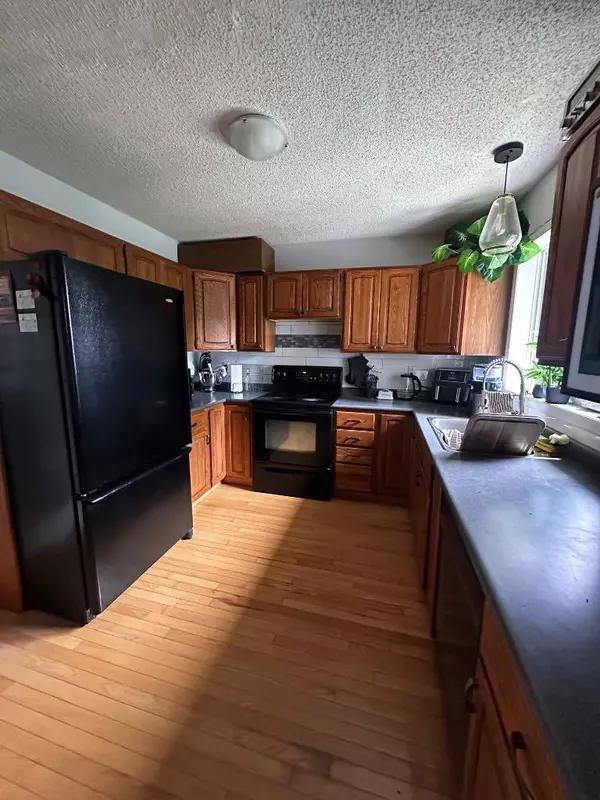 Fort Mcmurray, AB T9K 2B2,141 Bergeron RD