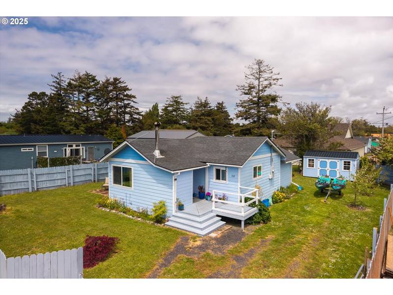 532 10th ST, Port Orford, OR 97465