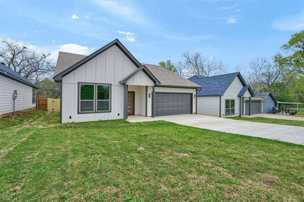 715 E Hanna Street, Denison, TX 75021