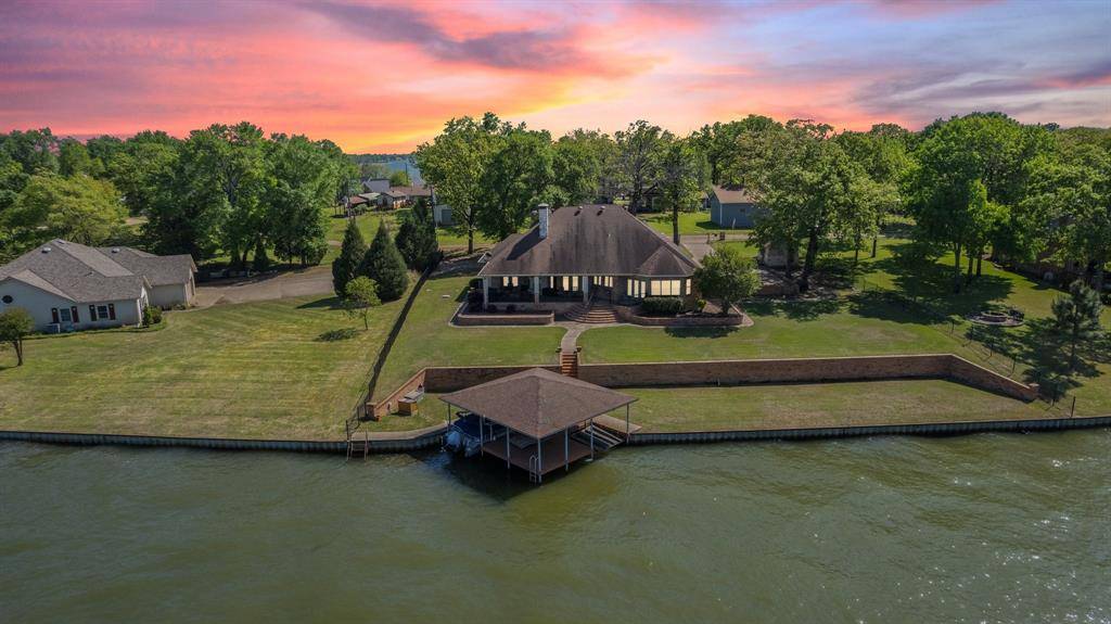180 Surls Drive, Mabank, TX 75156