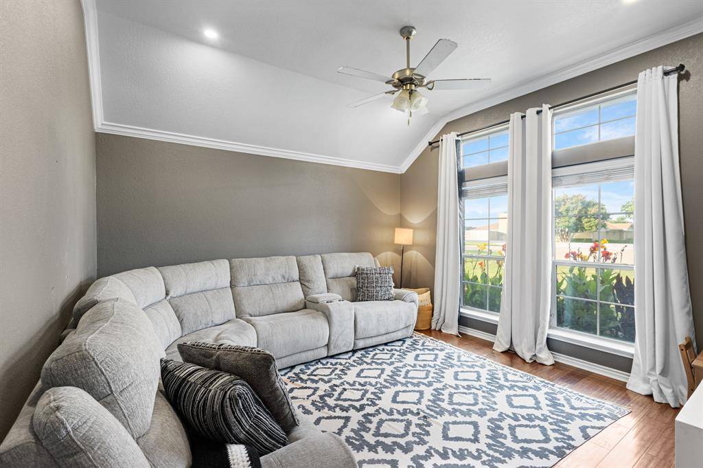 Fort Worth, TX 76179,7252 Lake Country Drive
