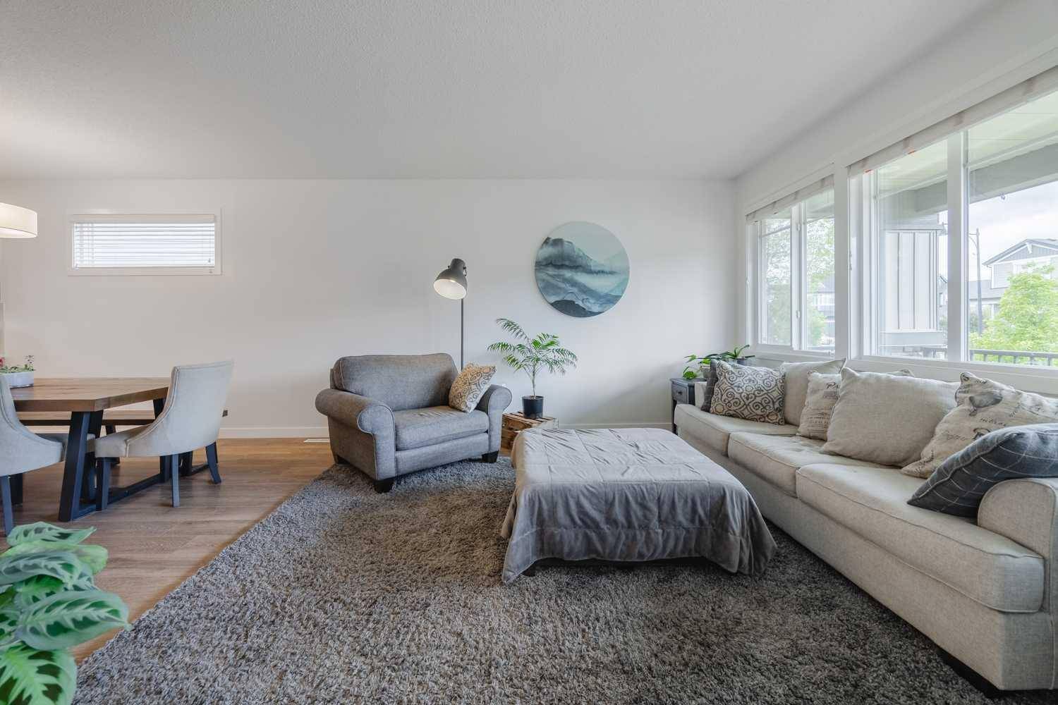 Calgary, AB T2X 4E4,77 Legacy Glen WAY SE