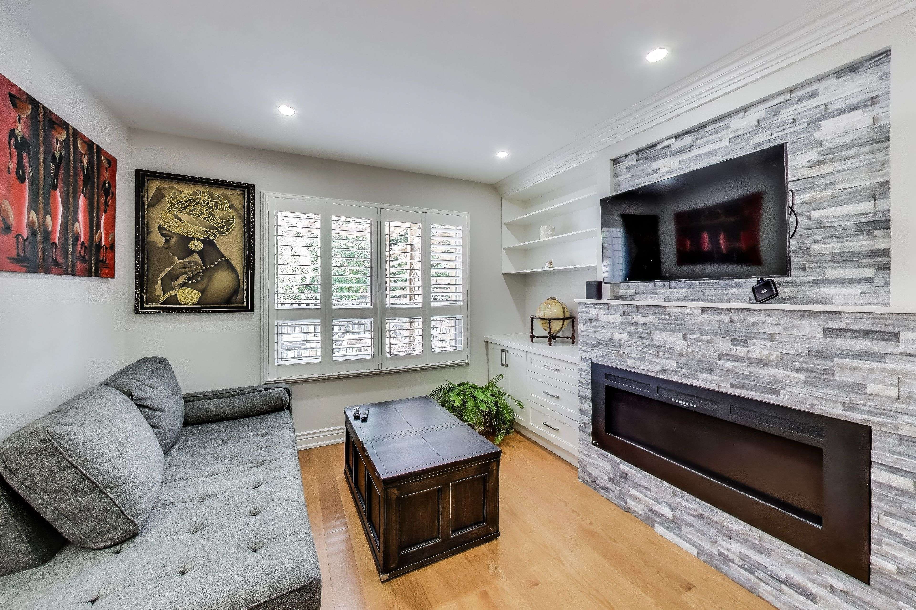 Richmond Hill, ON L4C 9T8,28 Elmpark CT
