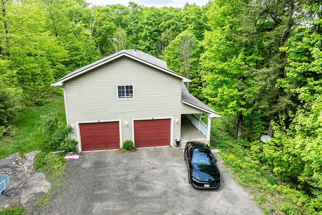 Bracebridge, ON P1L 1X3,1030 Purbrook RD