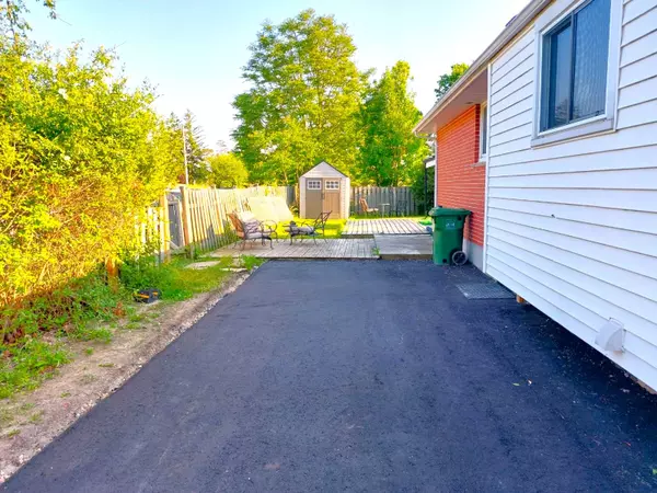 St. Thomas, ON N5R 2G8,195 Myrtle ST