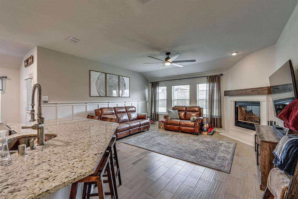 Waxahachie, TX 75165,111 Morning Star Lane