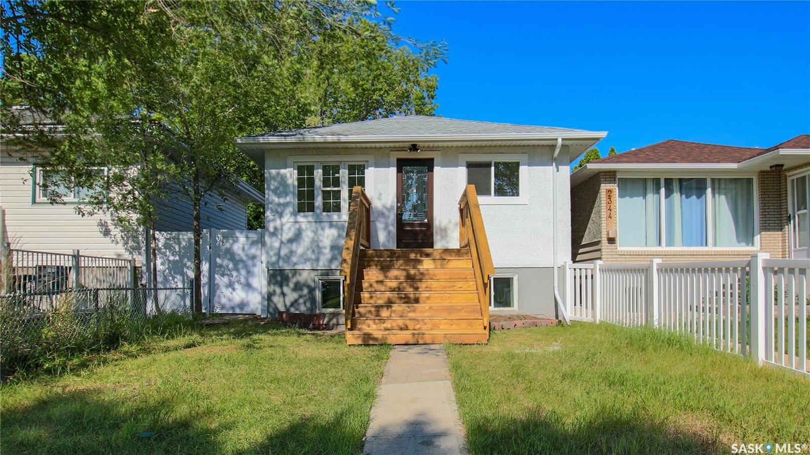 2346 McAra STREET, Regina, SK S4N 2W3