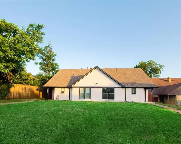 7618 Thistle Lane, Dallas, TX 75240