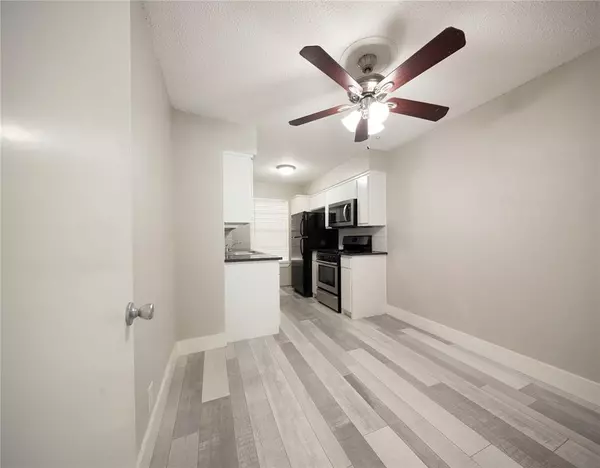 Denton, TX 76201,1717 N Locust Street