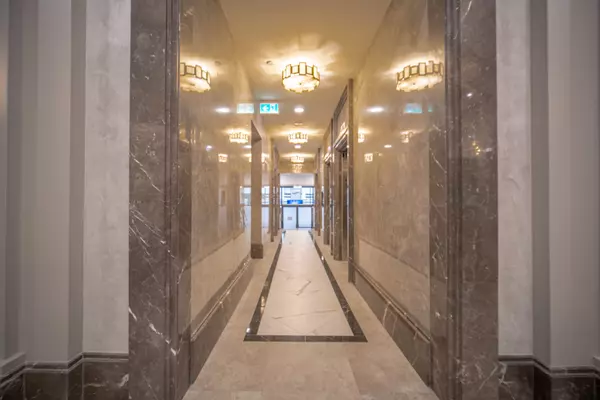 Mississauga, ON L5B 1L9,30 Elm DR W #809