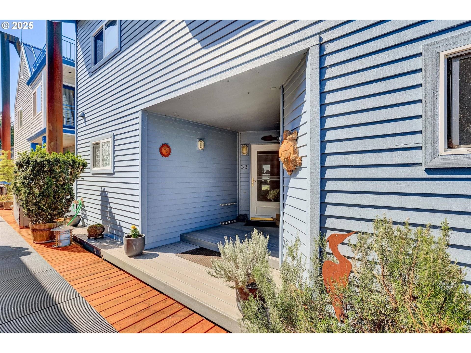 Portland, OR 97219,7720 S Macadam AVE #33