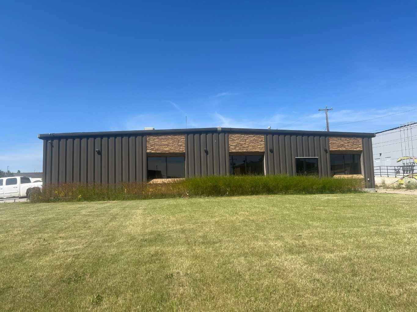 Edson, AB T7E 1L6,308 56 ST