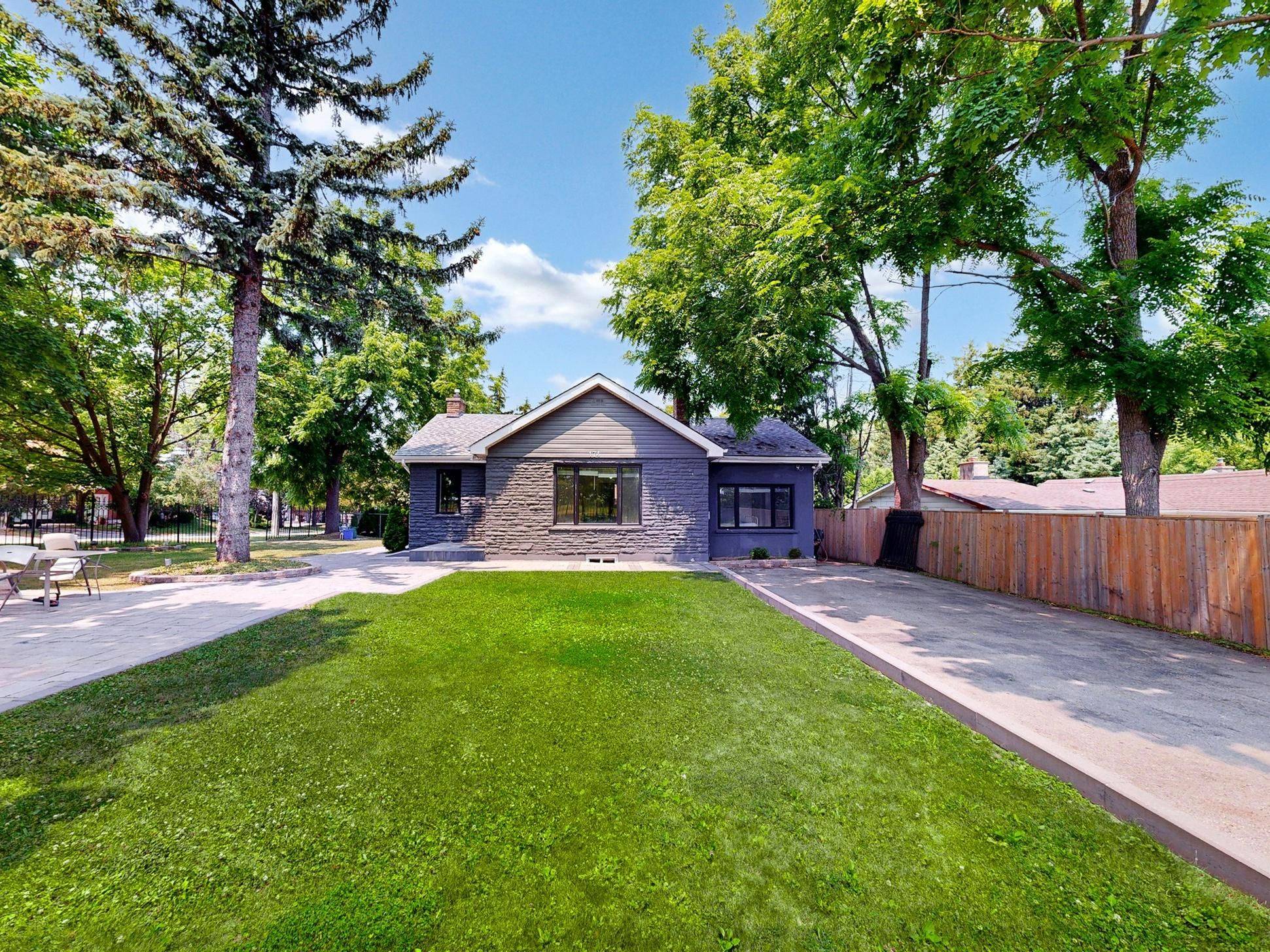 174 LANGSTAFF RD, Richmond Hill, ON L4C 6N4