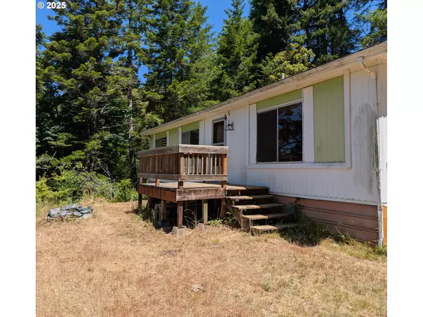 Brookings, OR 97415,23506 CARPENTERVILLE RD