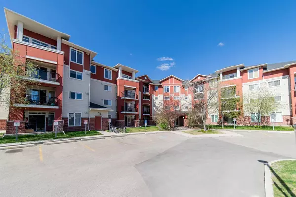 Calgary, AB T3K 0E5,156 Country Village CIR NE #114