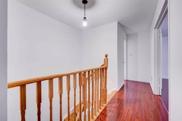Toronto E07, ON M1V 1E2,25 Brimwood BLVD #96
