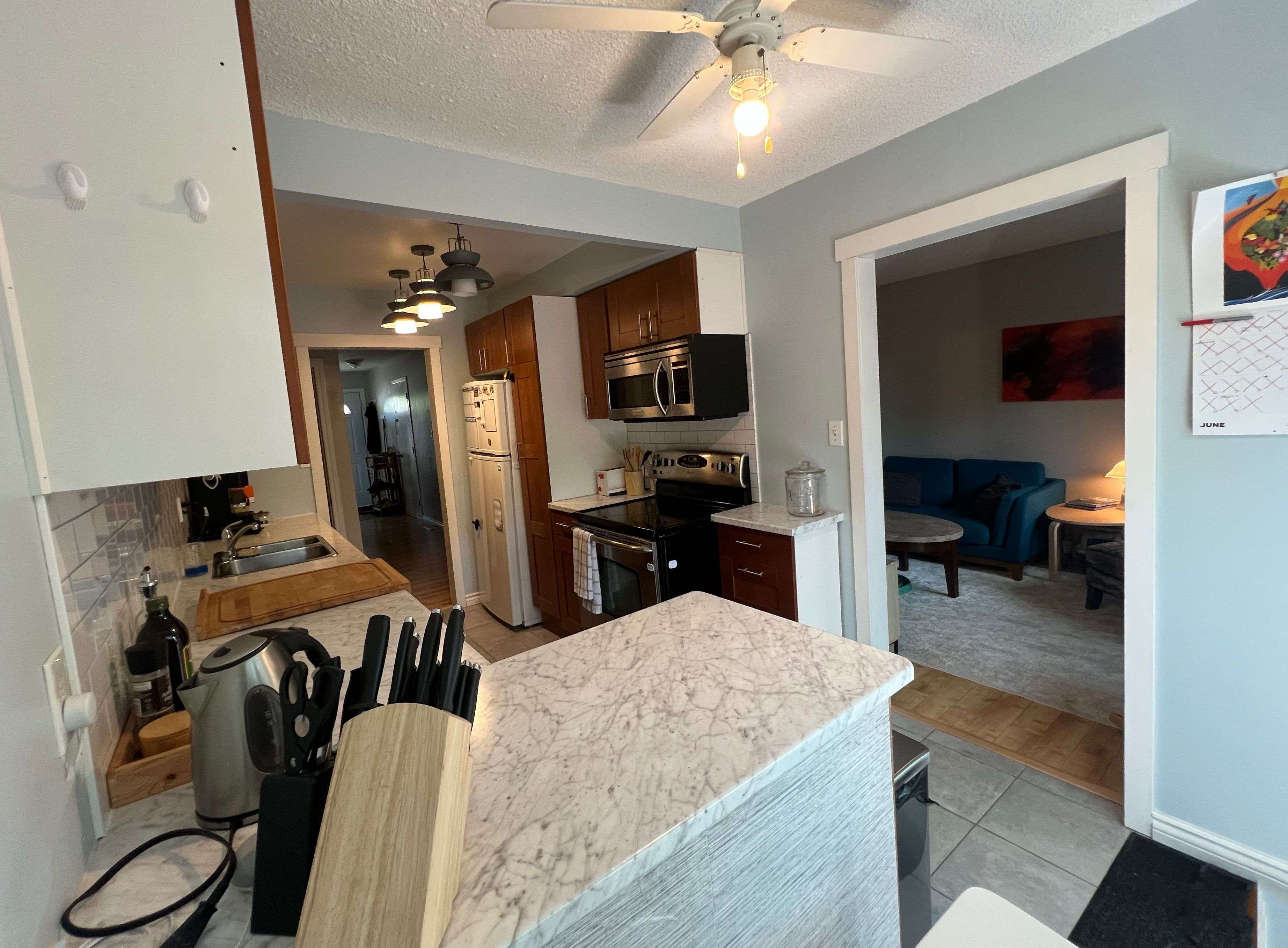 Oshawa, ON L1G 7L1,1330 Trowbridge DR W #2