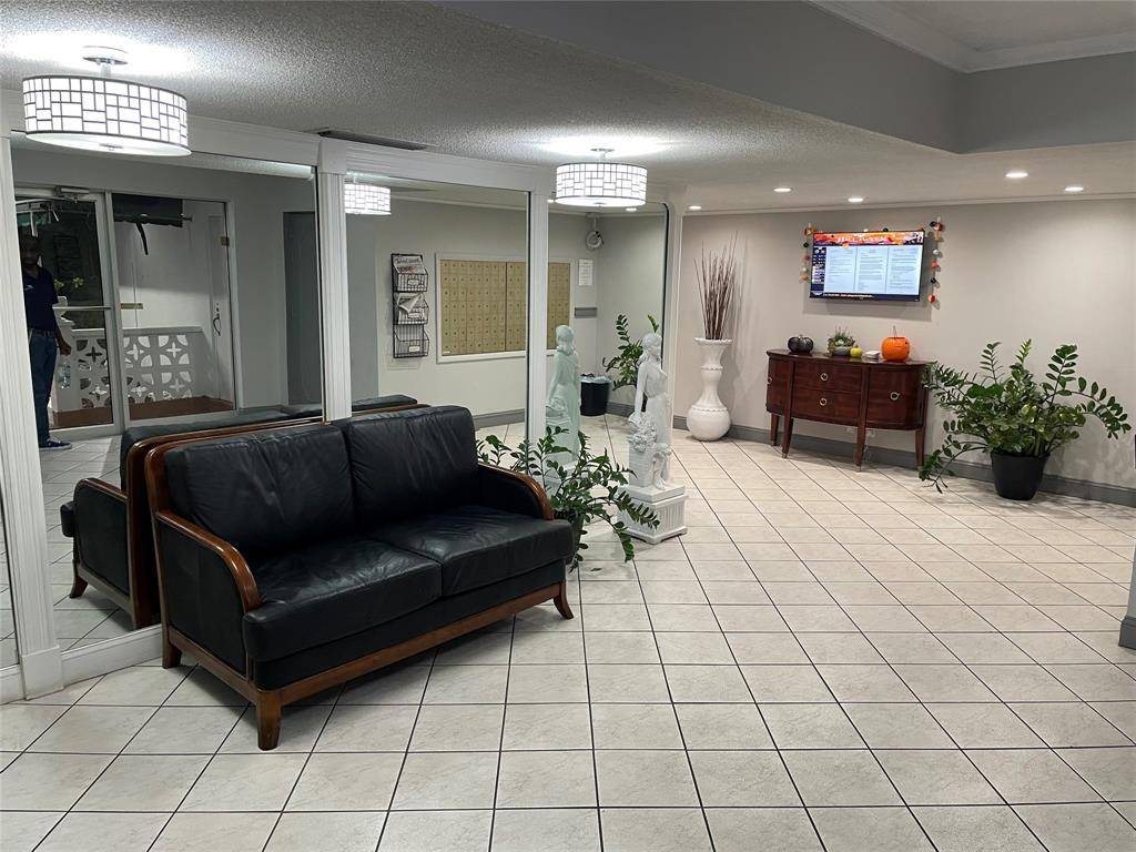 Lauderhill, FL 33313,4751 NW 21st St #500