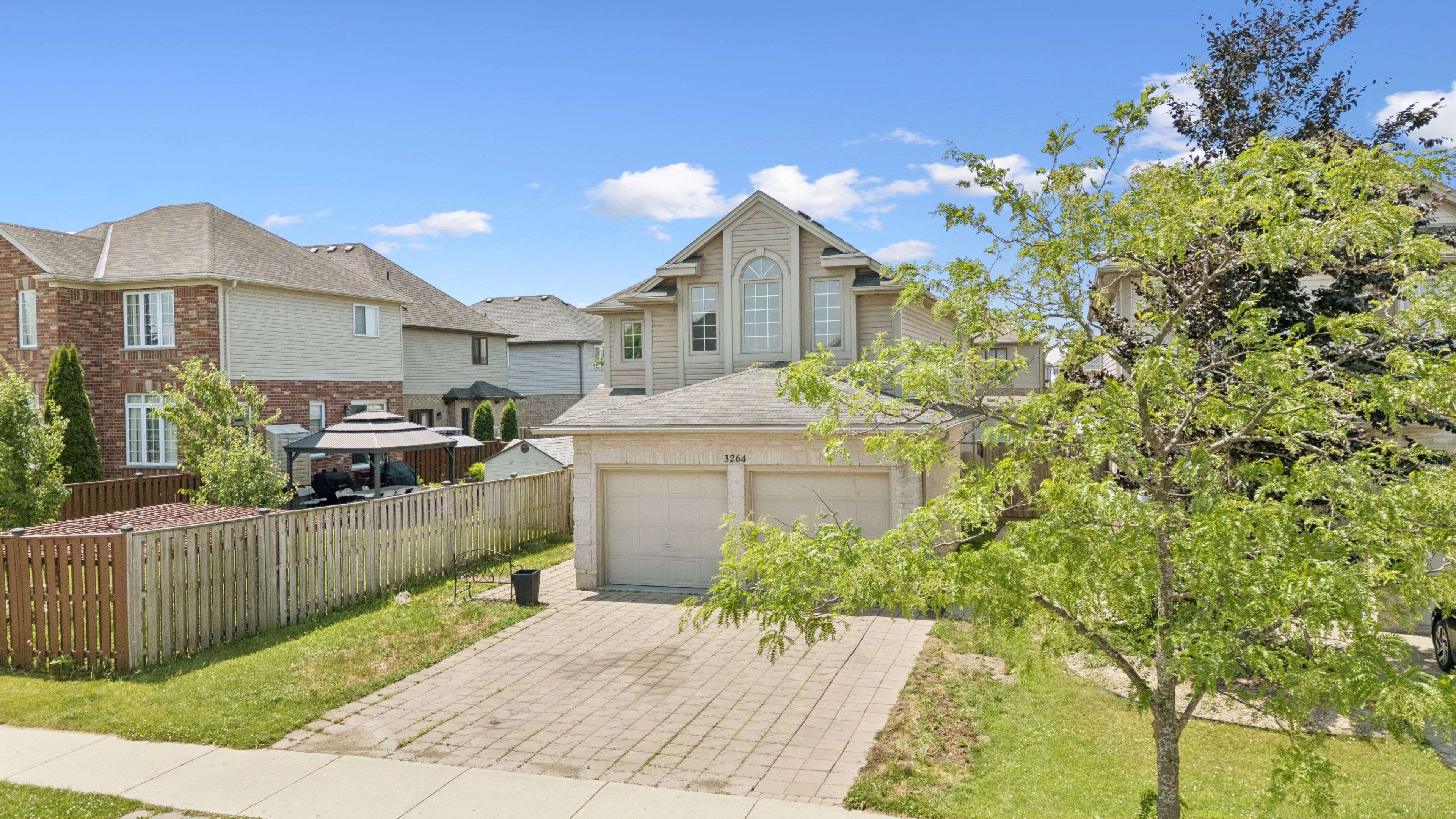 London South, ON N6M 0B7,3264 Meadowgate BLVD