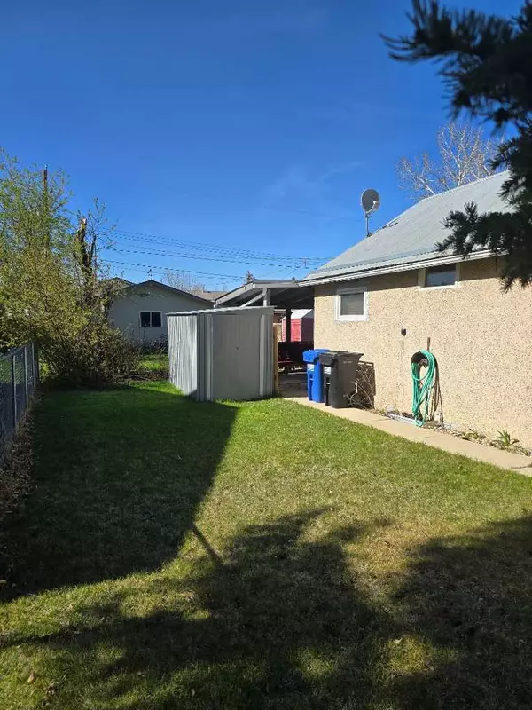 Nanton, AB T0L 1R0,2310 24 ST