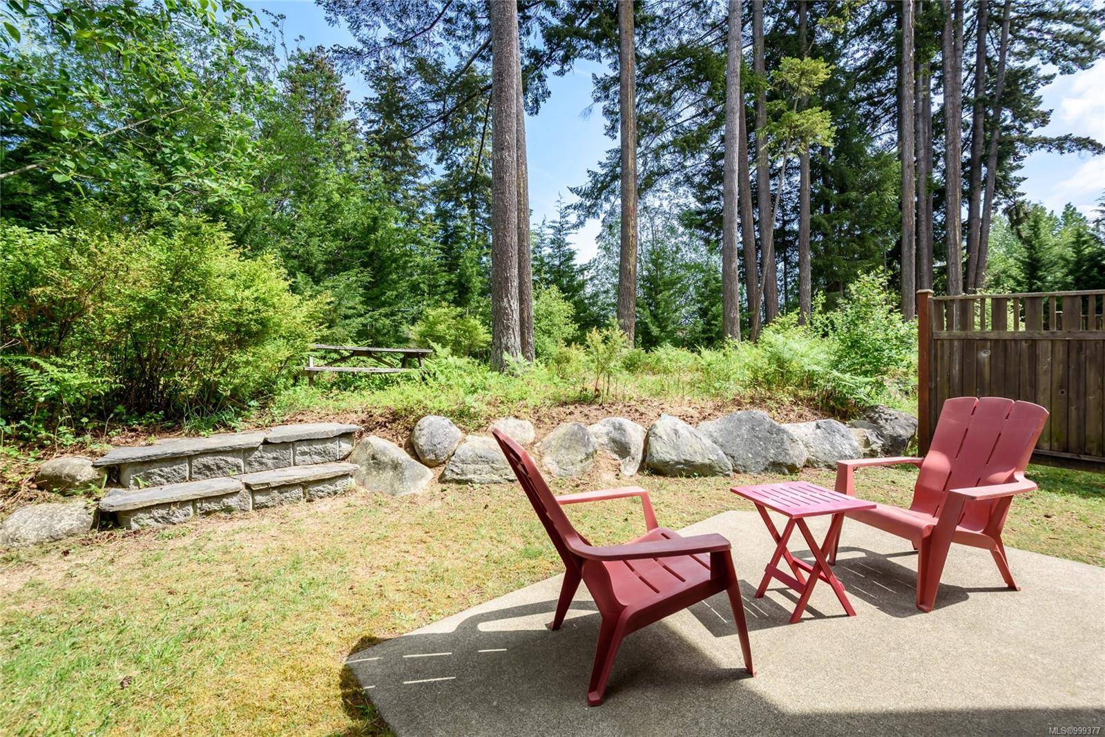 Courtenay, BC V9N 7E3,2882 Piercy Ave #6