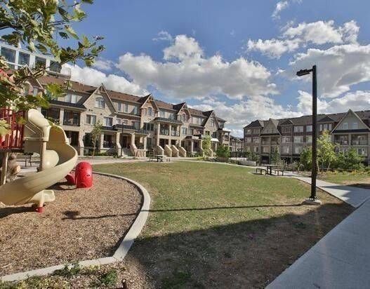 Brampton, ON L7A 4S6,200 VETERANS DR #192