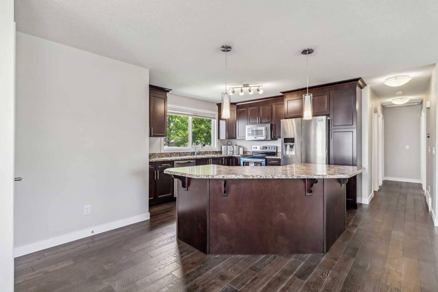 Fort Mcmurray, AB T9H 1Z4,29 Mcleod ST