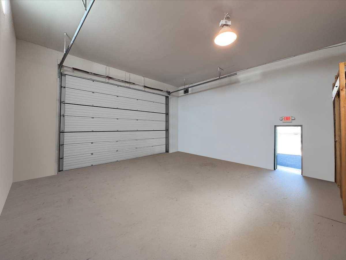 Strathmore, AB T1P 0E1,5 Bayside PL #111