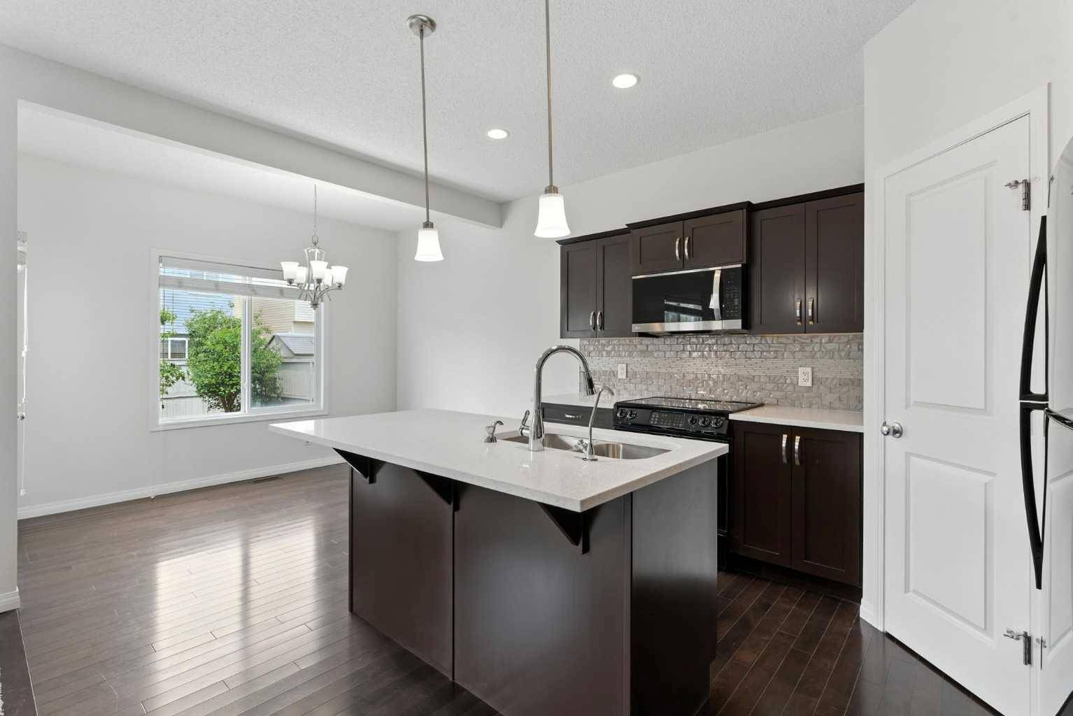 Calgary, AB T3J 0M7,125 Saddlelake GN NE