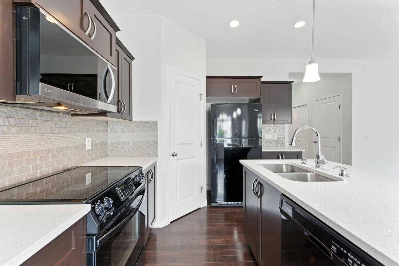 Calgary, AB T3J 0M7,125 Saddlelake GN NE