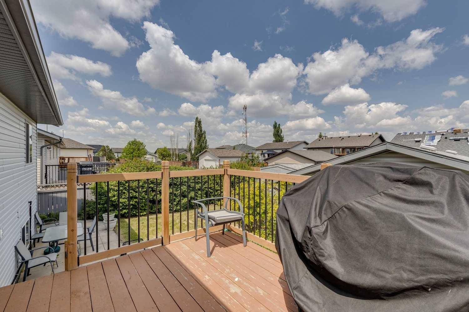 Strathmore, AB T1P 1T2,1656 Strathcona Gate