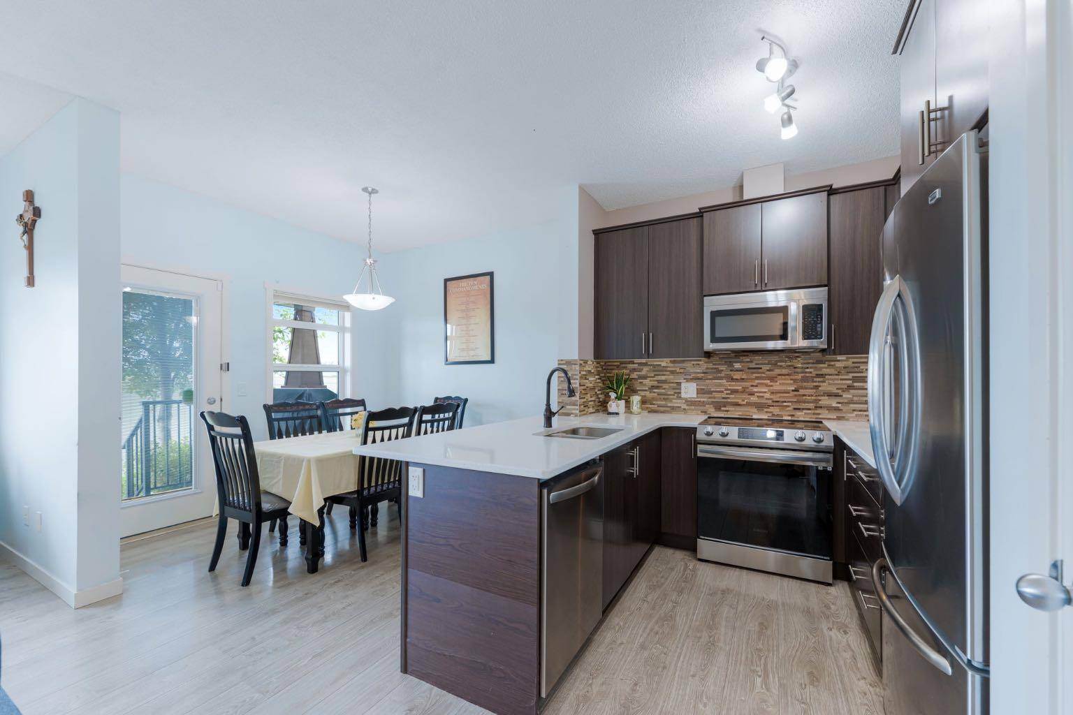Calgary, AB T2Z 1G6,337 Copperpond LNDG Southeast