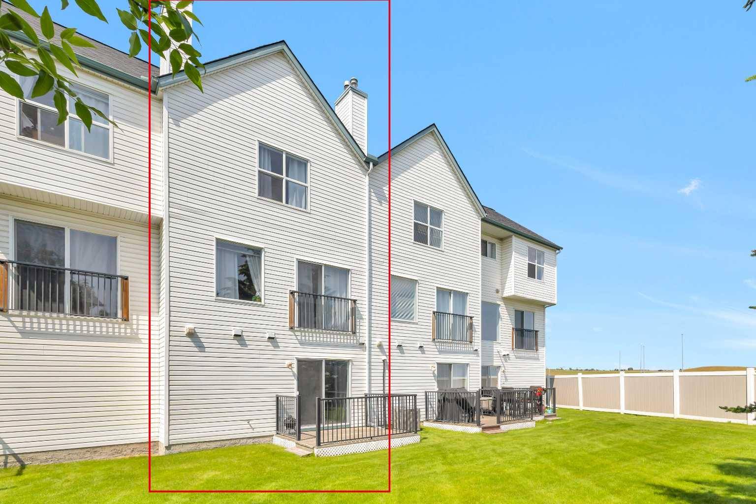 200 Hidden Hills TER NW #3, Calgary, AB T3A 6E3