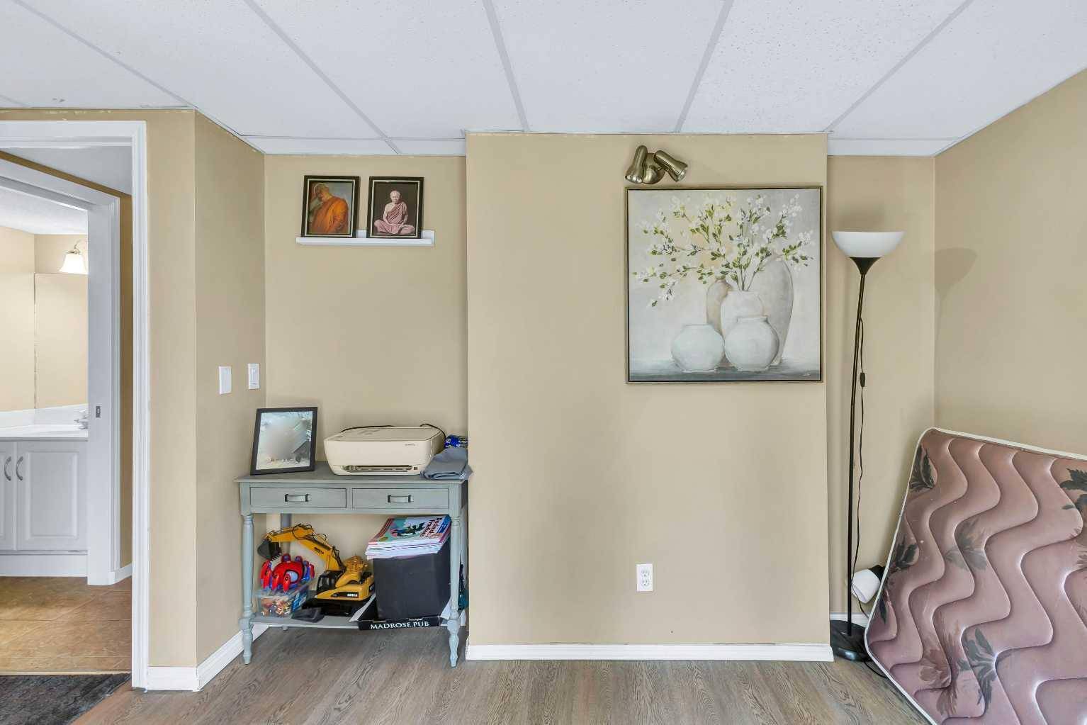 Calgary, AB T3A 6E3,200 Hidden Hills TER Northwest #3